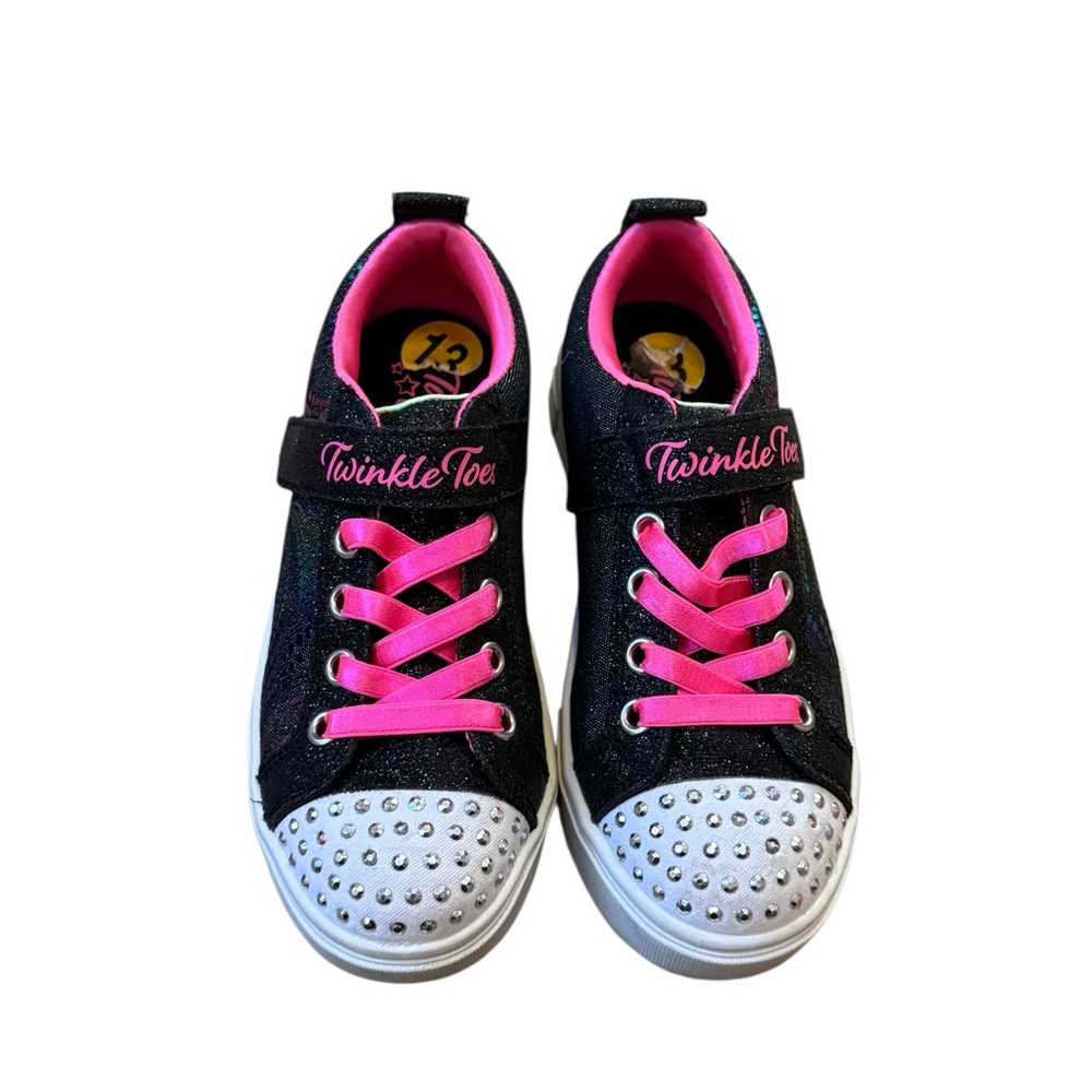 Girls Skechers twinkle toes sneakers. Size 13